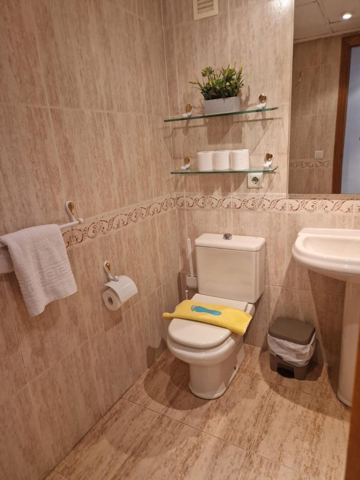 Apartamento Primera Linea De Playa Patacona Валенсия Екстериор снимка